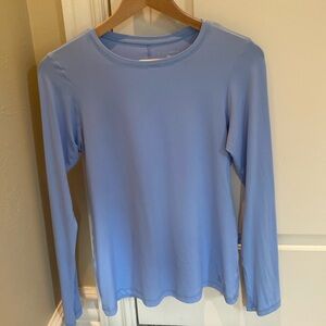 Sofibella light blue tennis top size small